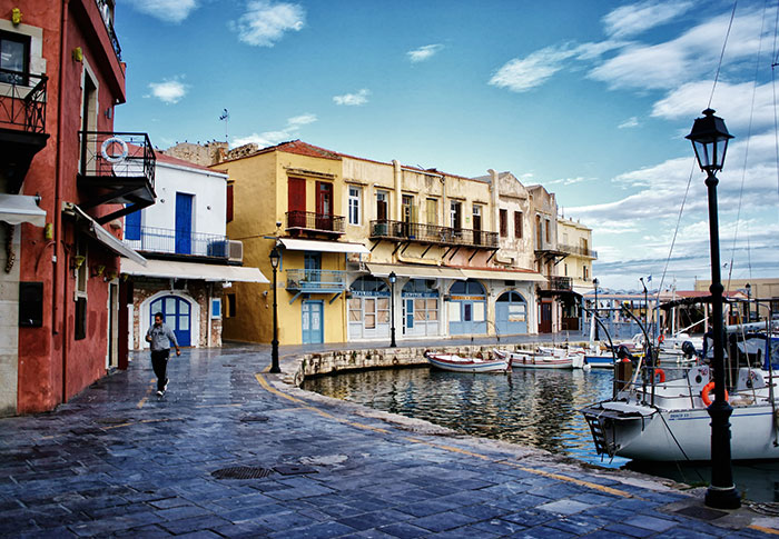 colourful-old-port-of-Rethymno